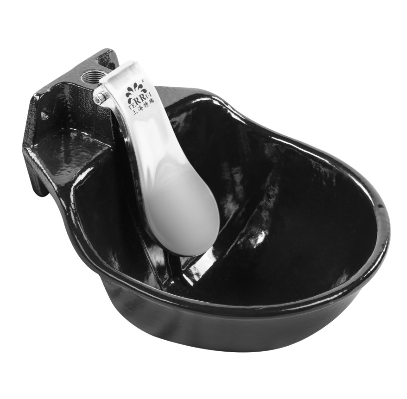 Estilo Black Water Bowl com uma generosa capacidade de 1,7 litros e pesando 4,7 kg