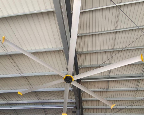 14300m3/min IP55 Rotor Externo Ventilador de Tecto Industrial com 7300mm de diâmetro da lâmina do ventilador