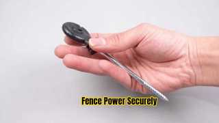 Instalando isoladores aparafusados ​​de alto desempenho para a cerca de sua fazenda